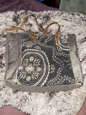 Myra Bag Tote Western In Pelle E Tela – Borsa Donna In Cotone Riciclato Con Manici, Realizzata A Mano, 43x43x10 Cm, Unica E Resistente, Per Scuola, Lavoro E Viaggi
